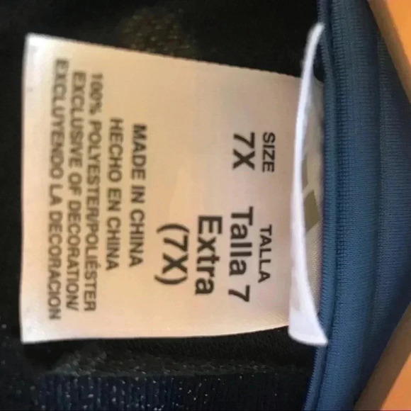 Adidas Classic track jacket. Full zip. Like new - Picture 4 of 5